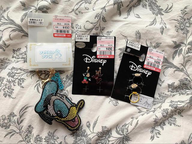 【しまむら ディズニー 小物】しまむら×ディズニーのコラボアイテムをご紹介！ © Disney