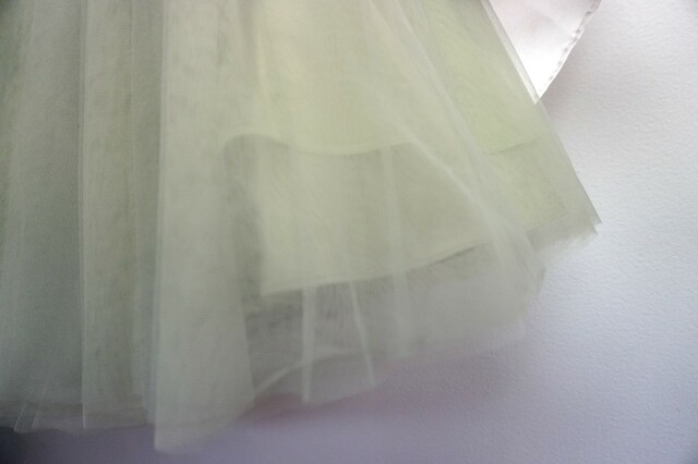 【アンドユー】2ピースショルダーリボンミディアムドレスーホワイト／グリーン