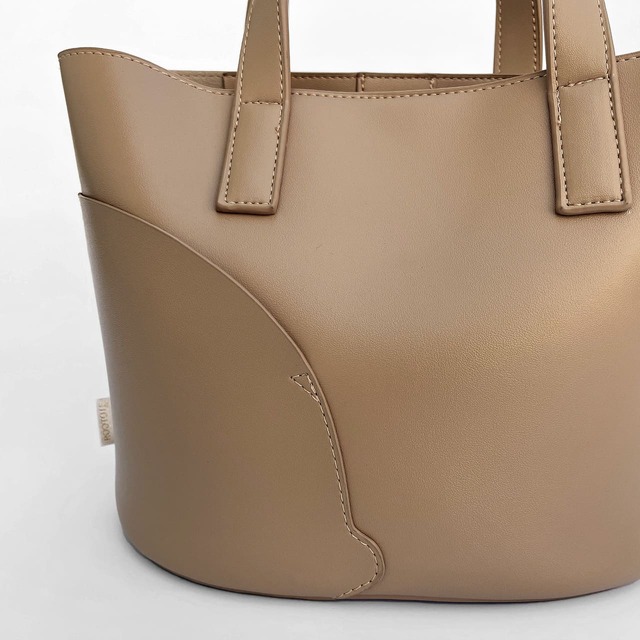 【ROOTOTE】外側のルーポケット