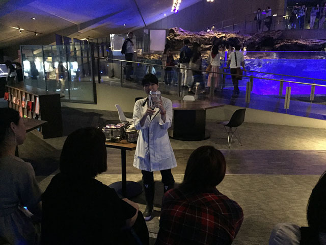 美しい! 「蜷川実花×クラゲ」の超幻想世界