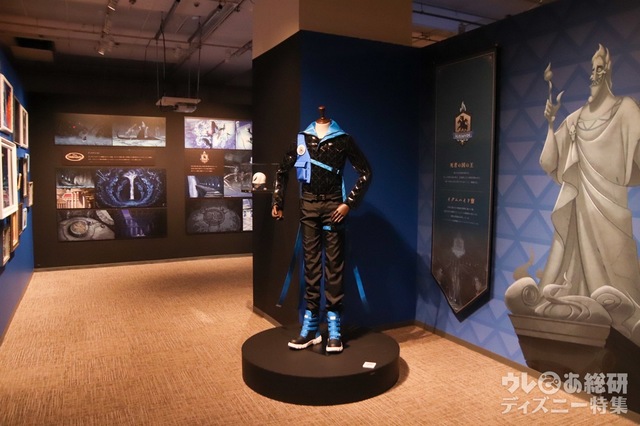 『ディズニー ツイステッドワンダーランド展｜ヴィランズから生まれた世界』