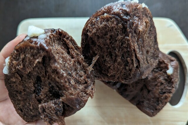 【GODIVA Bakery ゴディパン 本店】「わけわけパン（ショコラ）」断面