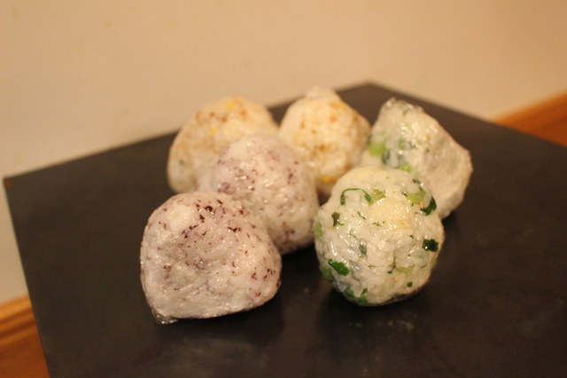 種類豊富なおにぎりでお腹いっぱい。