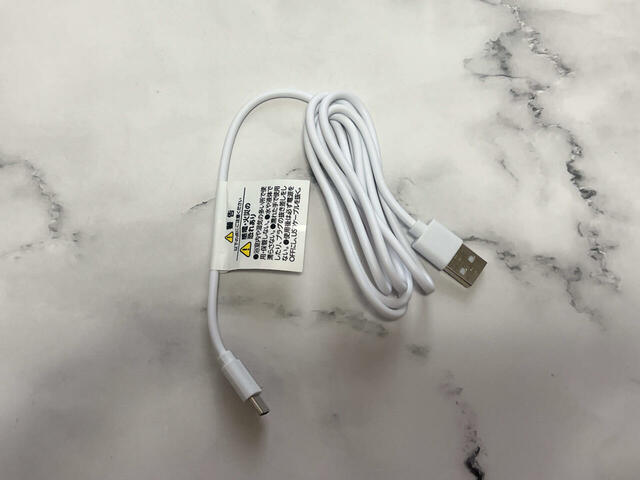 付属のケーブル