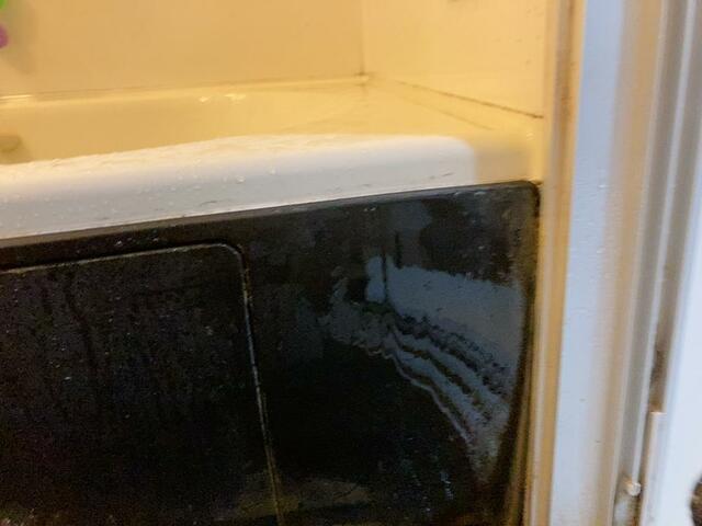 【アイリスオーヤマ 充電式ハンディウォッシャー】水垢やタイルの隙間の汚れもピカピカになりました！