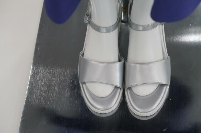 【ワークマン アンクルストラップサンダル】合わせやすいカラーがそろっているのも嬉しいポイント!