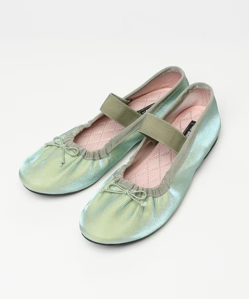 「オリジナル2WAYリボンパンプス」ライトグリーン 5,940円（税込）