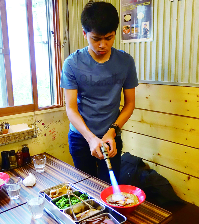 職人から直接学べちゃう！「ラーメン体験」