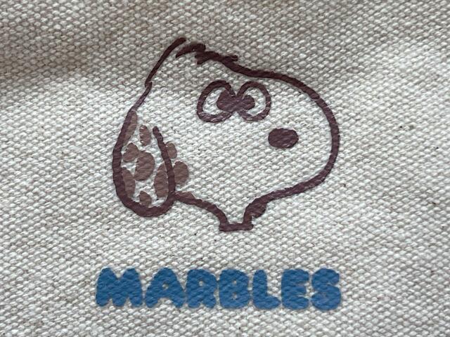 スヌーピーの弟、マーブルス。お耳のマーブル模様がキュート！