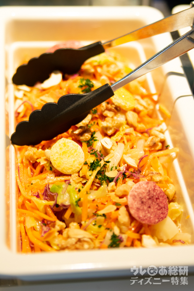 “ディズニー・イースター”ランチブッフェ/ディナーブッフェ|東京ディズニーシー・ホテルミラコスタ「オチェーアノ」