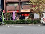 オープン前から行列が絶えない/東京豚饅