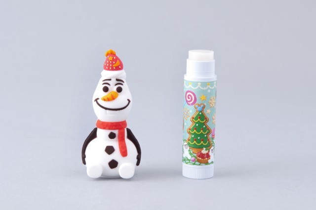 リップクリーム ※オラフはキャップになっている ¥950｜2015年「クリスマス」TDL/TDS共通スペシャルグッズ