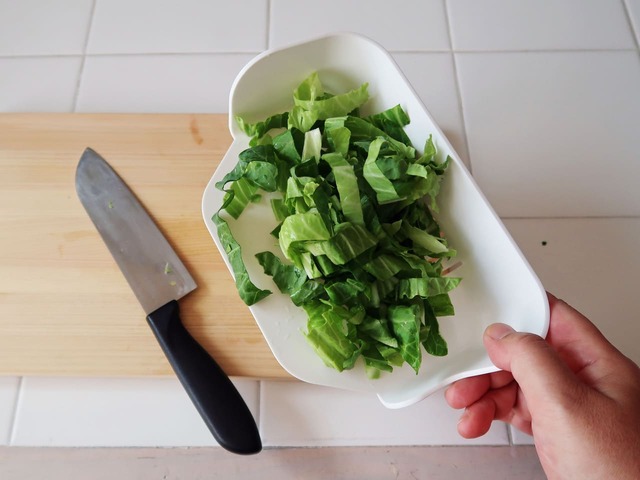 【まな板キャッチャー】炒め物使用イメージ2