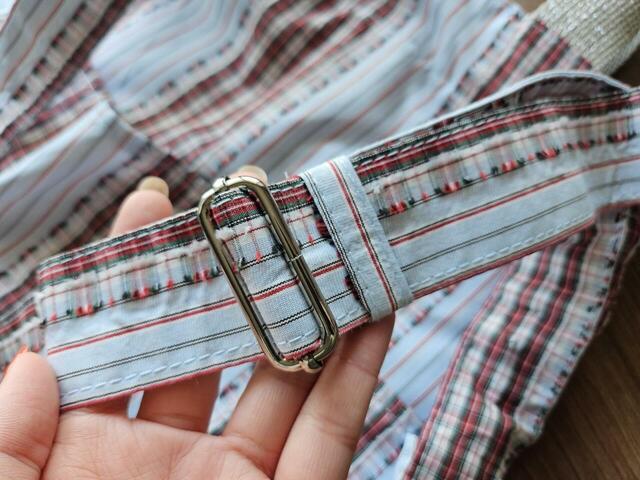 【niko and…　オリジナル2WAYテープトートバッグ】ショルダーストラップも付属しています。もちろん長さ調節可能！