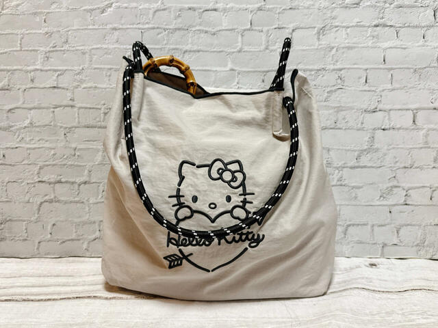 【しまむら トートバッグ(ハローキティ)】外出先で仕事をする際の荷物を収納!