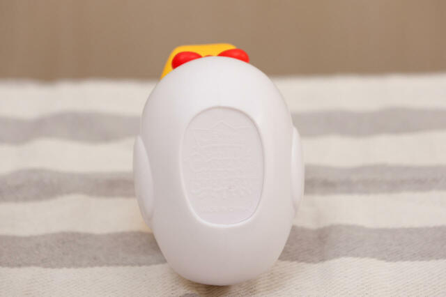 グミキャンディー、ミニスナックケース付き 1300円｜底にはイベントロゴ入り