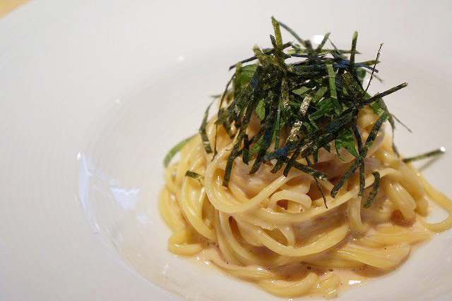 本日のパスタ（60g、864円）明太子のクリームパスタ