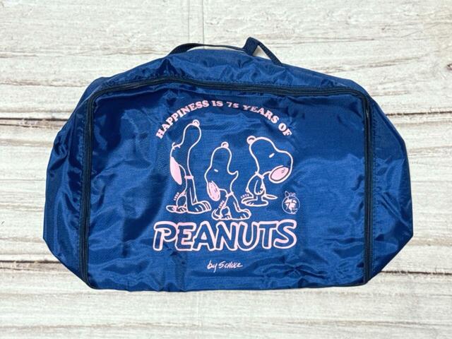 大サイズはトラベルポーチとして活用できます♪