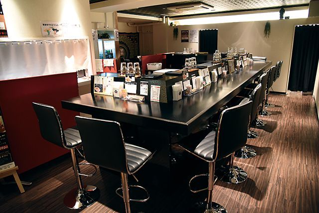 新宿の「カレー」名店／咖哩なる一族　内観