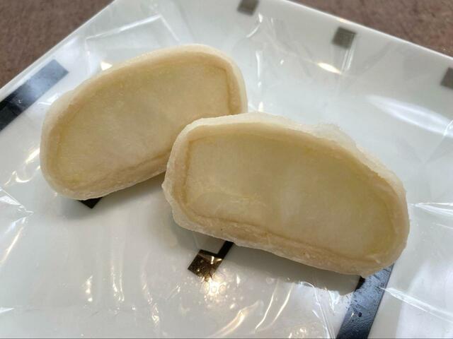 【季節のフルーツ大福6種 3800円(税込)】洋梨