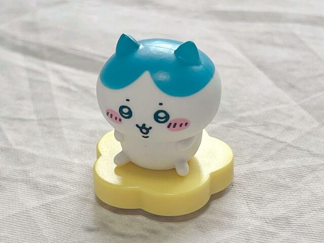 斜めから見てもかわいいまんまるのお顔♪