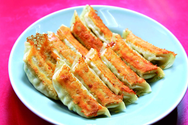 宇都宮みんみん 本店　焼餃子　248円（6個）