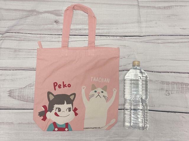 2リットルのペットボトルと並べてみました