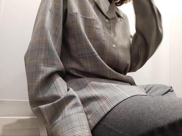 【GUのオープンカラーシャツ】トレンドのチェックでこなれた着こなしができる