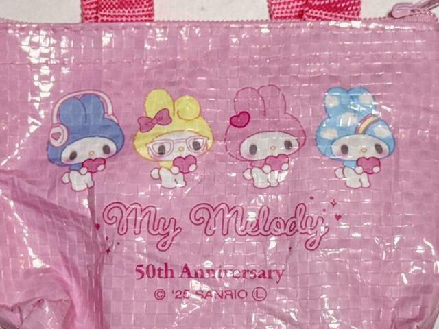 背面も抜かりなくかわいいです！