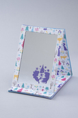 アナとエルサの新グッズ「Frozen Seasons」ミラー￥1,900 （縦約19×横約14cm）©Disney
