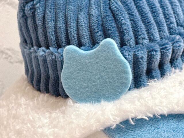 ハチワレのお顔のシルエットのワッペン付き。かわいすぎる〜!