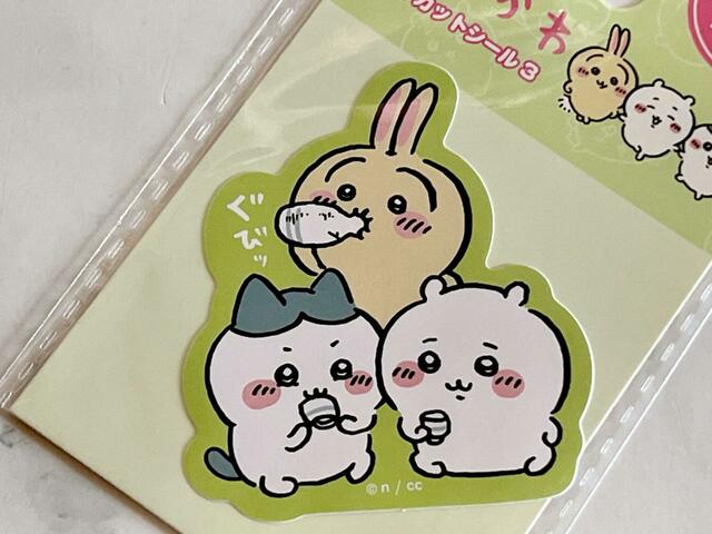 【100円ちいかわ雑貨】おちょこでコーラを飲む「おちょコーラ」からのワンシーン！