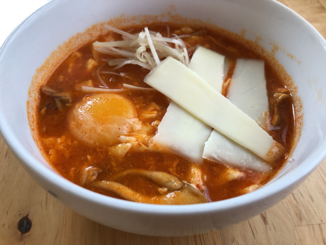 スンドゥブチゲの素　113円（税込）