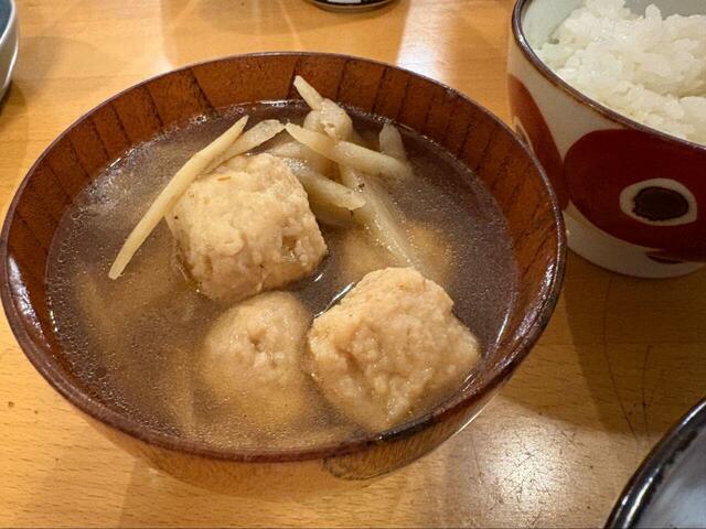 【ロピア 華味鳥つくね】お吸い物にすると、つくねのふっくらとした食感がよく分かりました♪