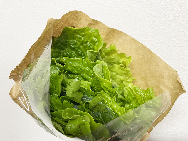 やさい村大地　サムギョプサル弁当　すごい厚みの野菜パック！　