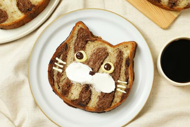 「ねこねこ食パン 愛しのキジトラ」＜880円（税込）＞【オールハーツ・カンパニー 22nd HAPPINESS anniversary】