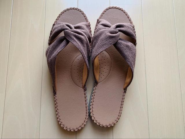 【GU（ジーユー）エアリーエスパドリーユネジリサンダル＋E】税込990円