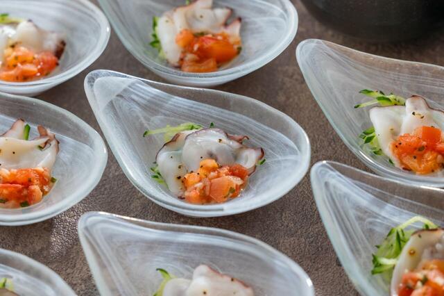 「北海道産水タコの和風ケッカソース」＜期間：2026年3月26日（木）～6月3日＞【魅力的な“北海道グルメ”をブッフェで堪能！オリジナル海鮮丼も作れちゃう「春の北海道ブッフェ」開催中！】