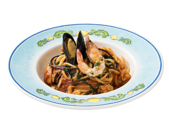 スペシャルセット 1,180円｜カフェ・ポルトフィーノ｜前菜の盛り合わせ（イタリアンミートボール、シュリンプ、タコ、ムール貝、マッシュポテト、ミニトマト） パンチェッタとポテトのクリームソースのパスタまたは、シーフードサルサ・ポモドーロのパスタ チョコレートムースケーキ ソフトドリンクのチョイス｜プラス600円でスーベニアランチョンマットをつけることができます。｜東京ディズニーシー「ディズニー・ハロウィーン」2018