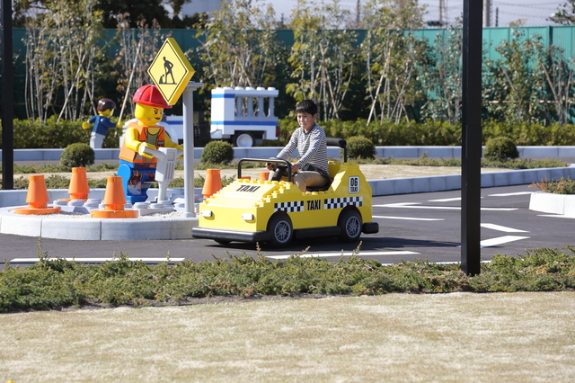 ドライビングスクール