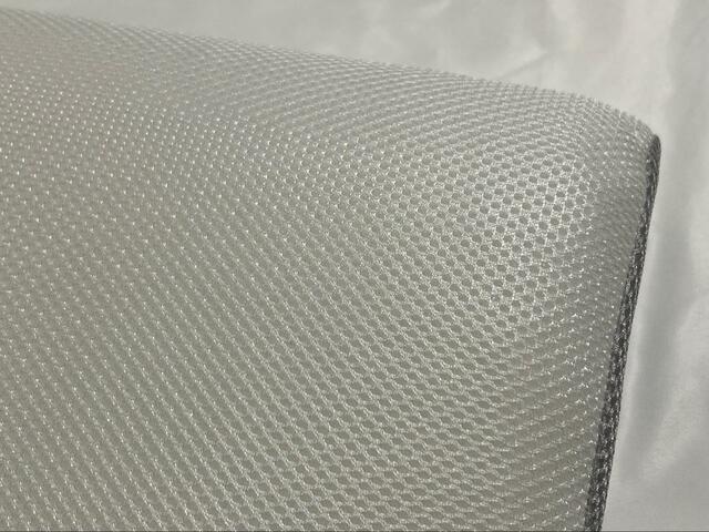 【ニトリ　3次元立体構造まくら】カバーは表面、裏面、側面すべてメッシュ素材