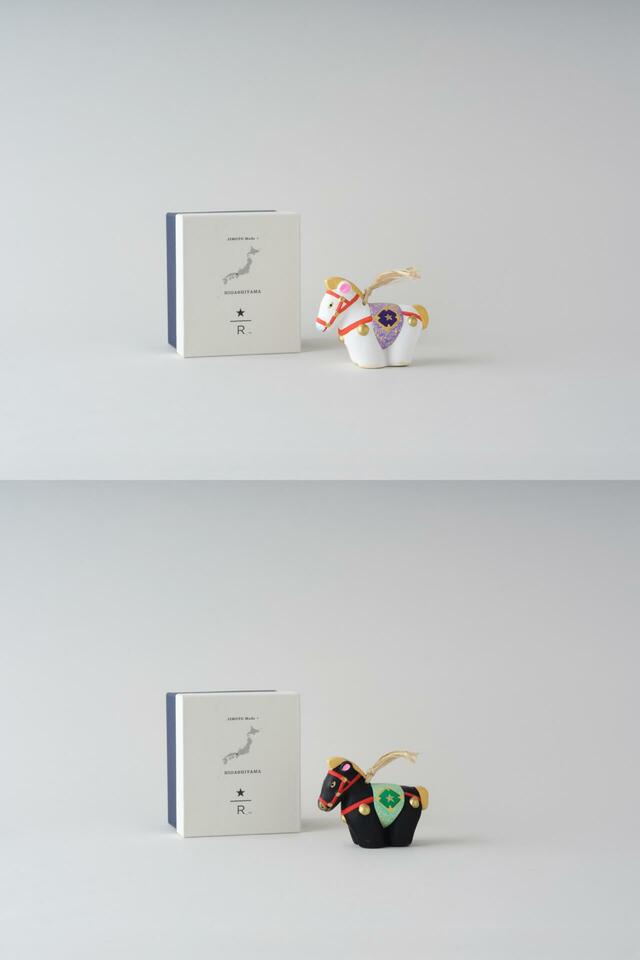 『JIMOTO Made+ 東山 干支土鈴午白（上） /干支土鈴午黒（下）』各￥4,900