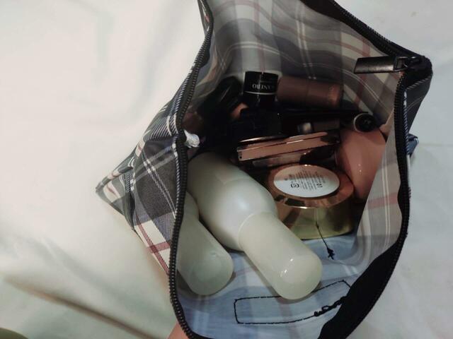 旅行用のコスメポーチなど、さまざまな用途で使える