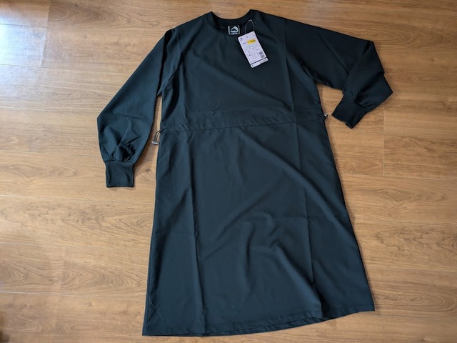 【ワークマン レディース撥水ストレッチワンピース】カラーはグレージュ、カーキ、ブラックの3種類です