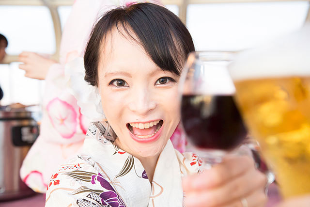 豪華クルージングで横浜の夜景を楽しめる「ゆかた祭り」