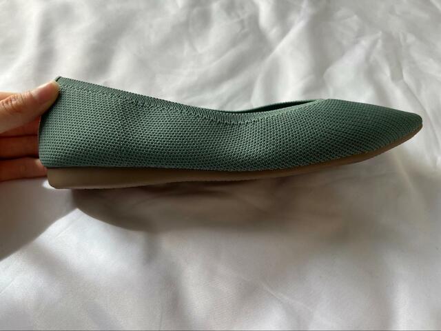 【GU ウォッシャブルニットフラットシューズ】足に負担がかかりにくいぺたんこデザイン