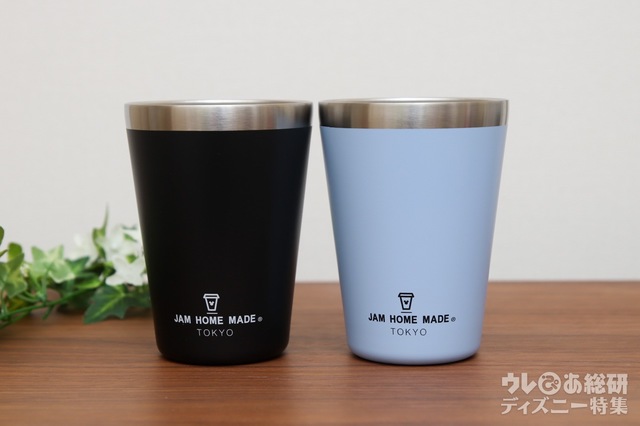 ミッキーのデザインは新色のブラック&ブルー