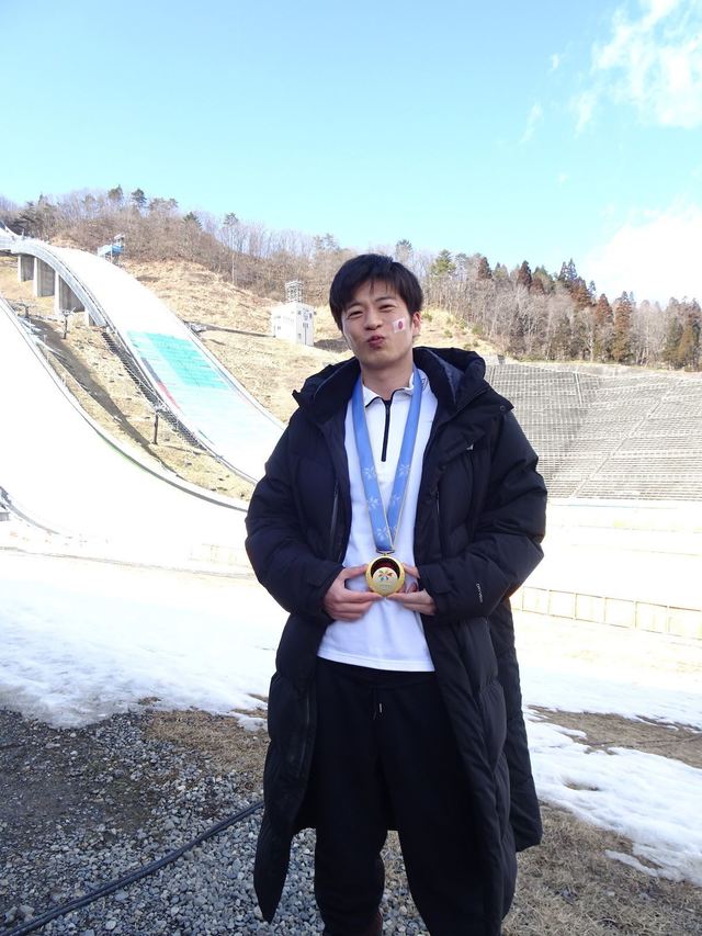 『ヒノマルソウル～舞台裏の英雄たち～』 © 2021映画「ヒノマルソウル」製作委員会