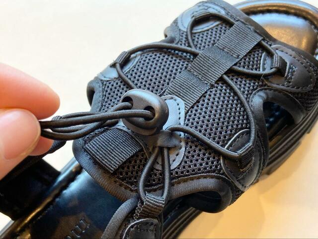 【moment+ 厚底スニーカーソール スポーツサンダル】メッシュ素材で涼しげなデザイン♪