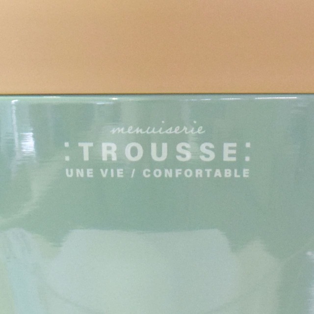 【Sabu】シンプルなロゴと年齢性別問わずに使いやすいカラー